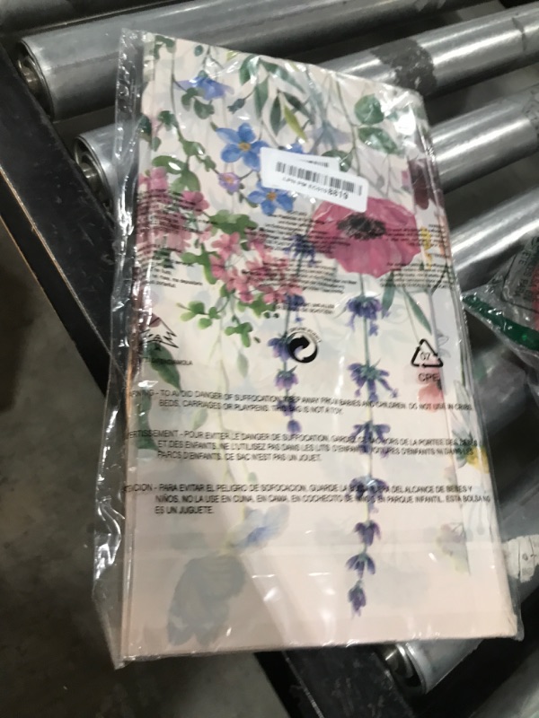 Photo 1 of 3 Pcs Spring Floral Tablecloth, Butterfly Wildflower Plastic Disposable Tablecloth Rectangle Table Covers for Easter, Birthday, Wedding, Mothers Day Tea Party Supplies and Decorations,54 x 108 Inch