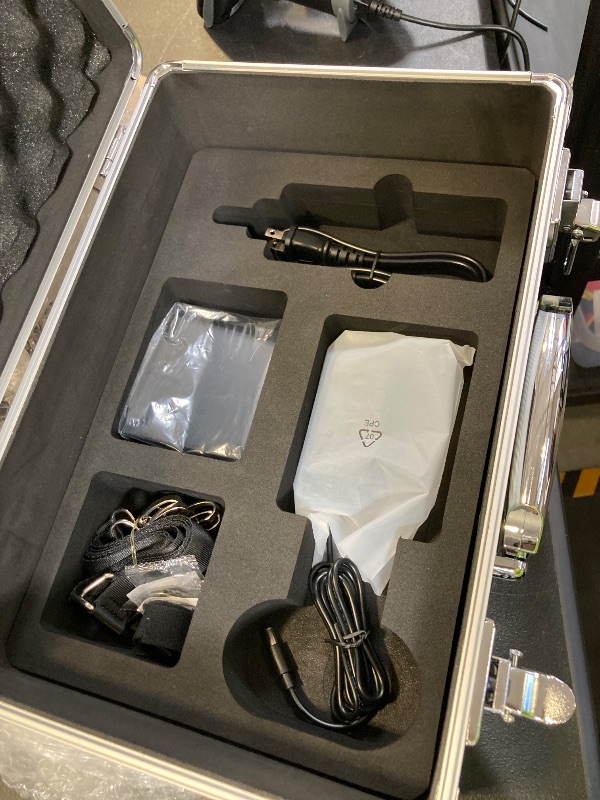 Photo 1 of 5.5 INCH Portable Handheld Veterinary Scanner Machine with Rectal Probe Animals Pregnancy for Cattle, Horse, Camel, Equine, Cow