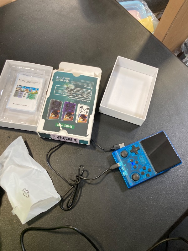 Photo 1 of FVBADE [30000 in 1 R40S PRO Handheld Game Console 3.5 inch IPS Screen Mini Retro Console 3800mAh Portable Pocket Arcade 12+ Mainstream Emulator 256G TF Card Transparent(Blue)
