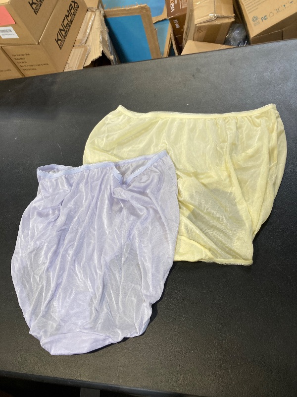 Photo 1 of Women's underwear ( 2 pk, size 10 ) 