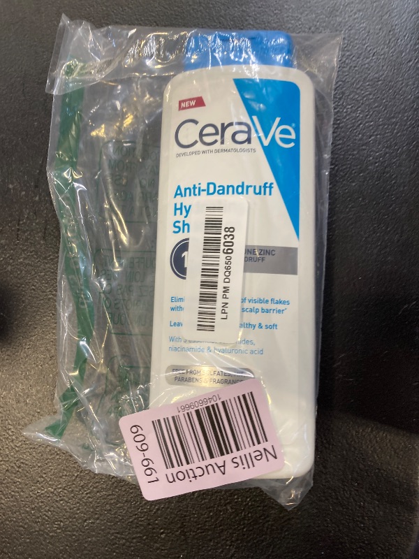 Photo 1 of CeraVe Hydrating Anti Dandruff Shampoo, 1% Pyrithione Zinc Dandruff Treatment With Ceramides, Niacinamide & Hyaluronic Acid, Helps Eliminate Flakes & Provides Itchy Scalp Relief, Sulfate Free, 12 Oz