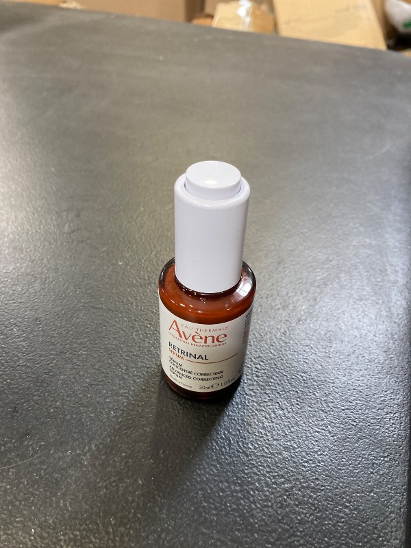 Photo 1 of Avène RetrinAL Advanced Correcting Serum, firm, plump and and renew skin 1 Fl Oz
