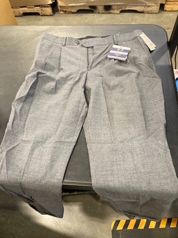Photo 1 of Stafford Men's Executive 100% Wool Flat Front Suit Pants ( size 34x29 )
