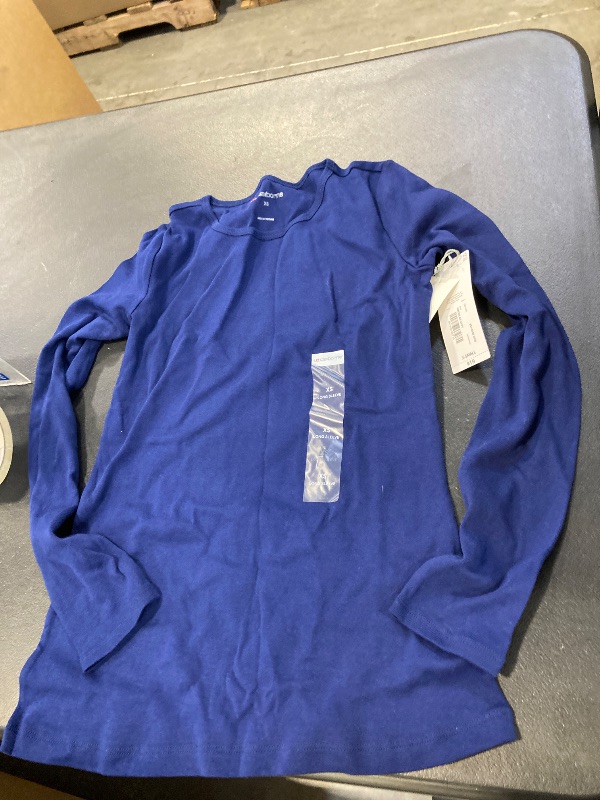 Photo 1 of Liz Claiborne Blue long sleeve ( size xs ) 