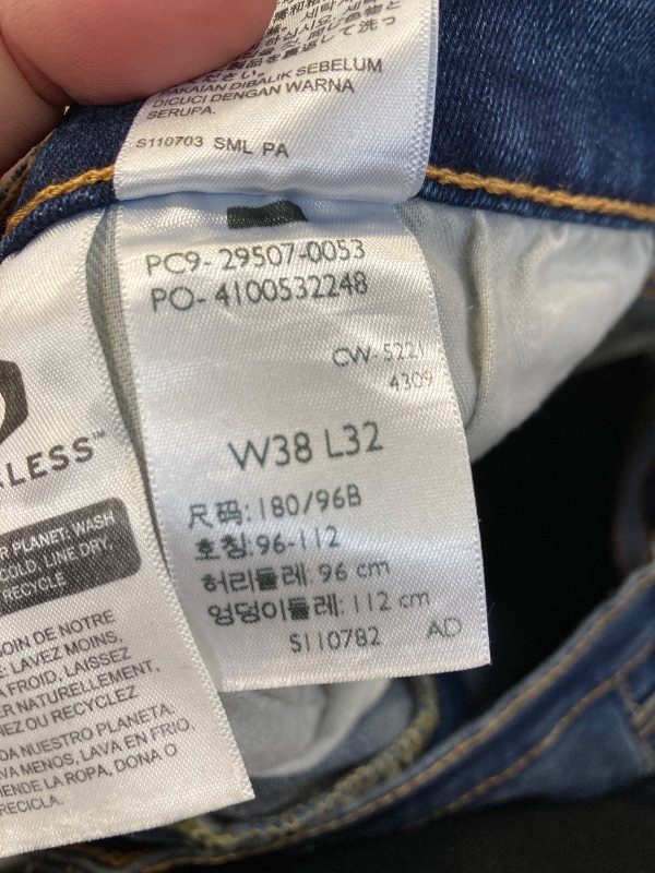 Photo 1 of Levi's Big Boys Stretch Fabric 502 Tapered Leg Regular Fit Jean ( size W 38 X L 32 ) 