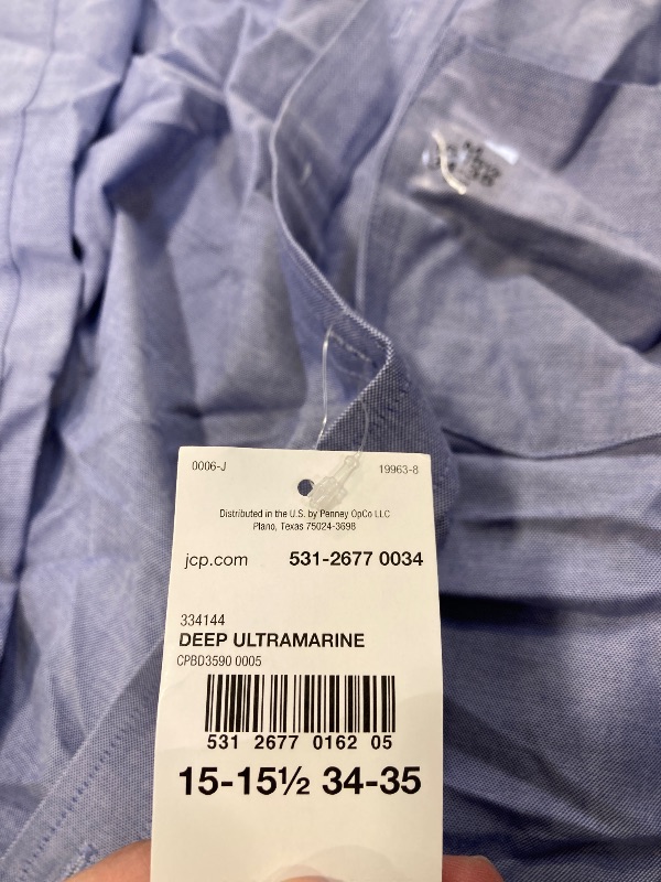 Photo 1 of Long Sleeve Mens Dress Shirt ( size m ) 