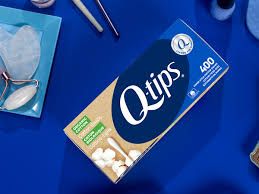 Photo 1 of Q-tips Cotton Swabs Organic Swab Ultimate Home and Beauty Tool Made from Organic Cotton, Paper 400 Count