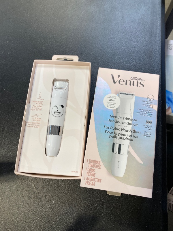 Photo 1 of Gillette Venus Intimate Grooming Womens Electric Razor, Bikini Trimmer for Pubic Hair and Skin, Includes 1 Womens Razor, 1 Comb, 1 AA Battery
