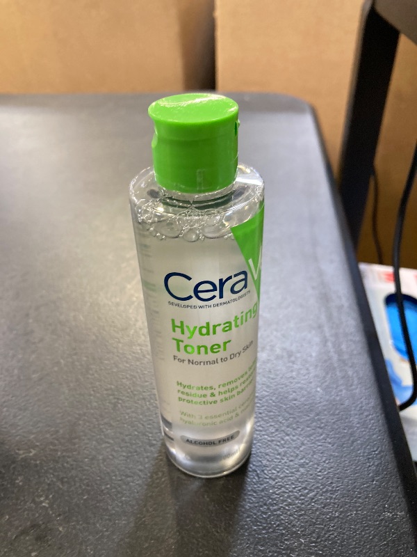 Photo 1 of CeraVe Hydrating Toner for Face Non-Alcoholic with Hyaluronic Acid, Niacinamide, and Ceramides for Sensitive Dry Skin, Fragrance-Free Non Comedogenic, Full Size, 6.8 Fl Oz