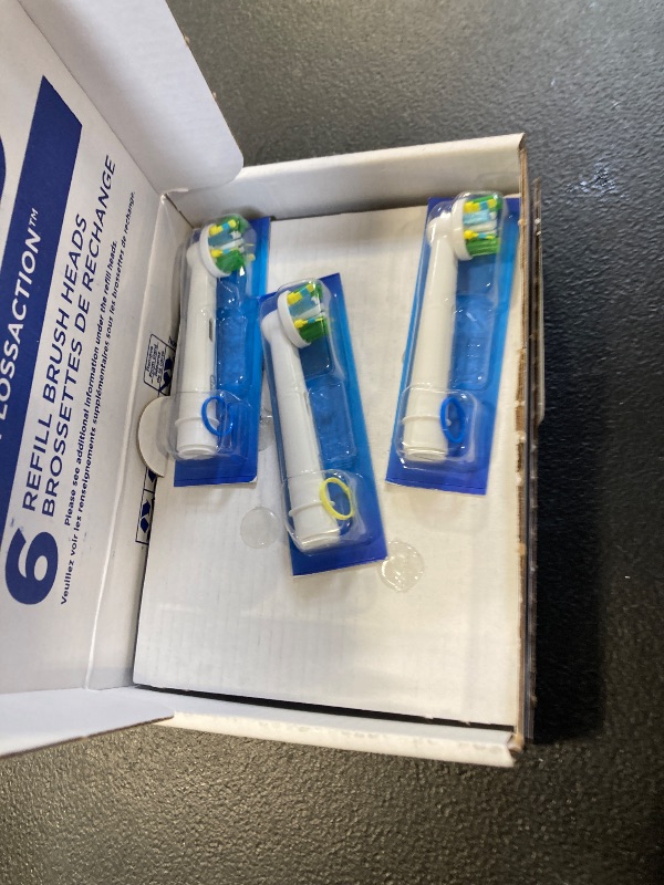 Photo 1 of Oral-B Floss Action Replacement Brush Heads for an Oral-B Electric Toothbrush, Pack of 6