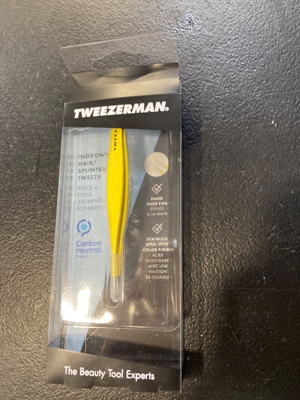 Photo 1 of Tweezerman First Aid Splintertweeze