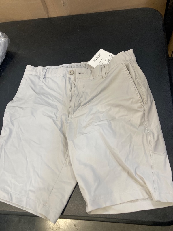 Photo 1 of  Mens Golf Shorts size 32 