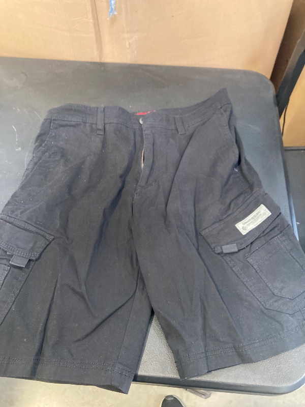 Photo 1 of UNIONBAY Men's Cargo Shorts size 34 