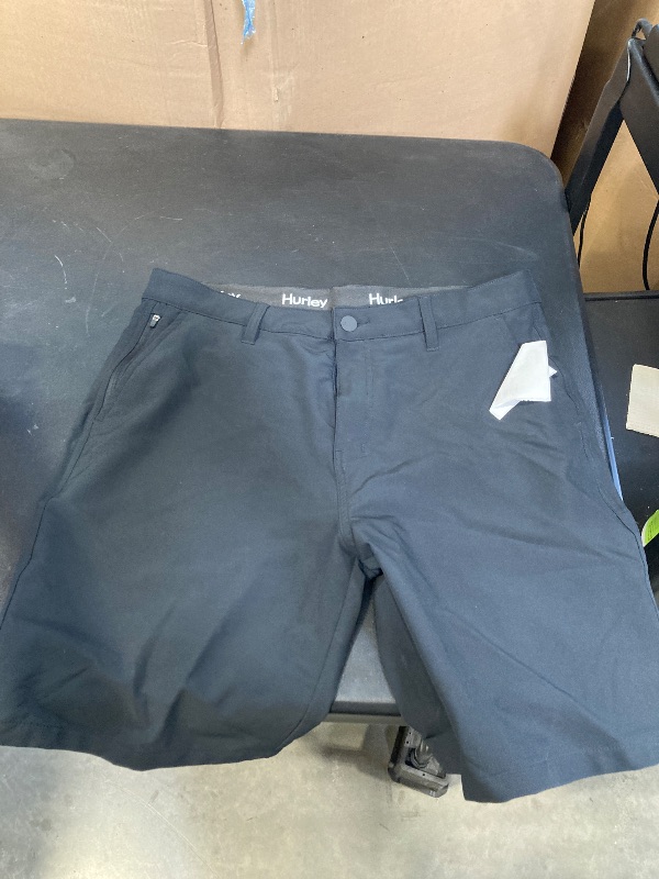 Photo 1 of Men's Hurley Lightweight Stretch Shorts size 34