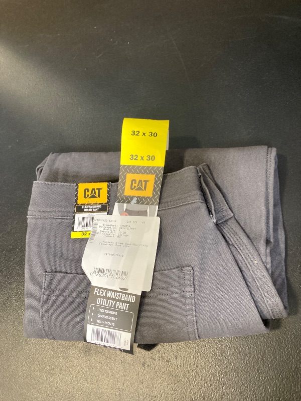 Photo 1 of Utility CAT Flex Waistband pant size 32x30