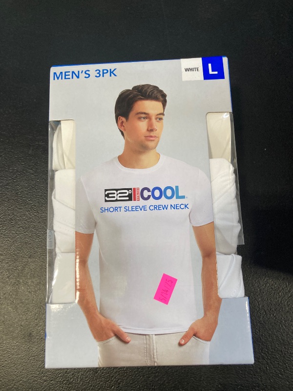 Photo 1 of 32º DEGREES 32 Degrees Men's Cool Tee, 3-Pack (US, Alpha, Large, Regular, Regular, White)
