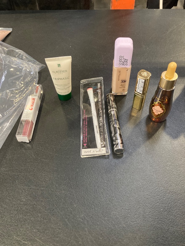 Photo 1 of Cutie!  Beauty Bundle!
----final sale / no returns---