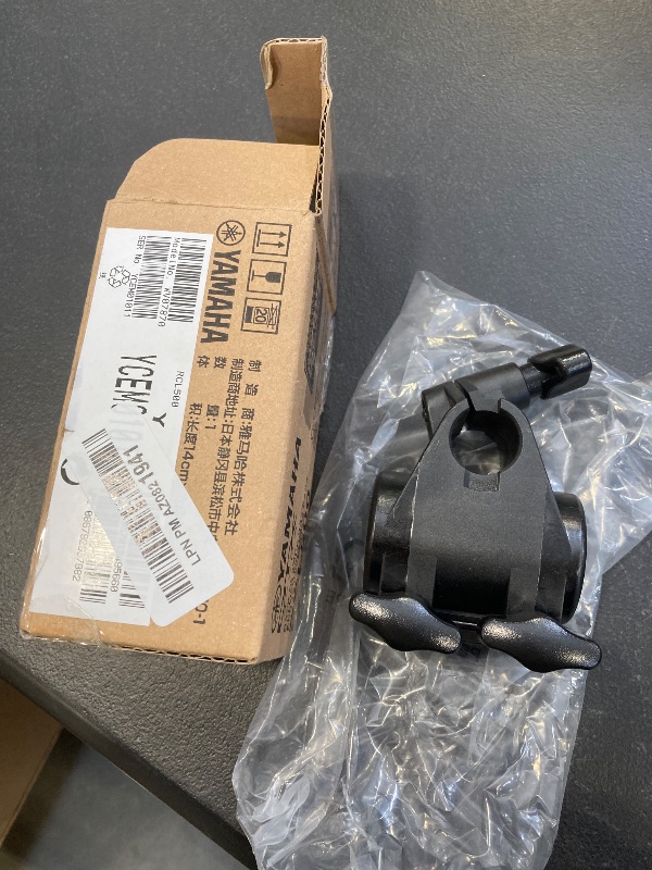 Photo 1 of Yamaha RCL500 Clamp for RS500 and RS502 Racks