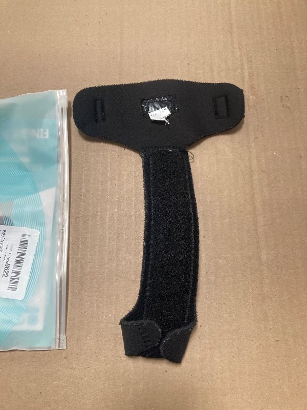Photo 1 of Pinky Finger Splint, Boxer Fracture Splint, 4th & 5th Metacarpal Brace, Hand Splint for Broken Finger, Trigger Finger Brace, Adjustable 2 Finger Brace for Arthritis, Tendonitis, Mallet Finger(S/M)