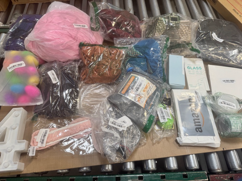 Photo 1 of Box Lot of Miscellaneous Items/Final Sale