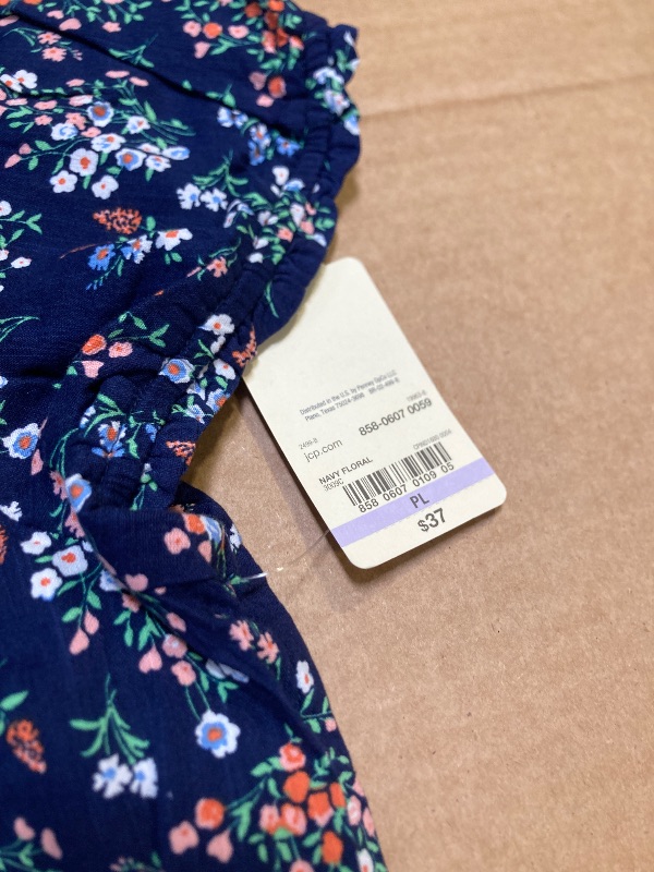 Photo 1 of Women's St Johns Bay Blouse size PL 