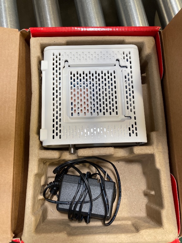 Photo 1 of ARRIS (SB8200) - Cable Modem - Fast DOCSIS 3.1 32x8 Gigabit Cable Modem , Approved for Comcast Xfinity, Cox, Charter Spectrum, & more | 1 Gbps Max Internet Speed, 4 OFDM Channels
