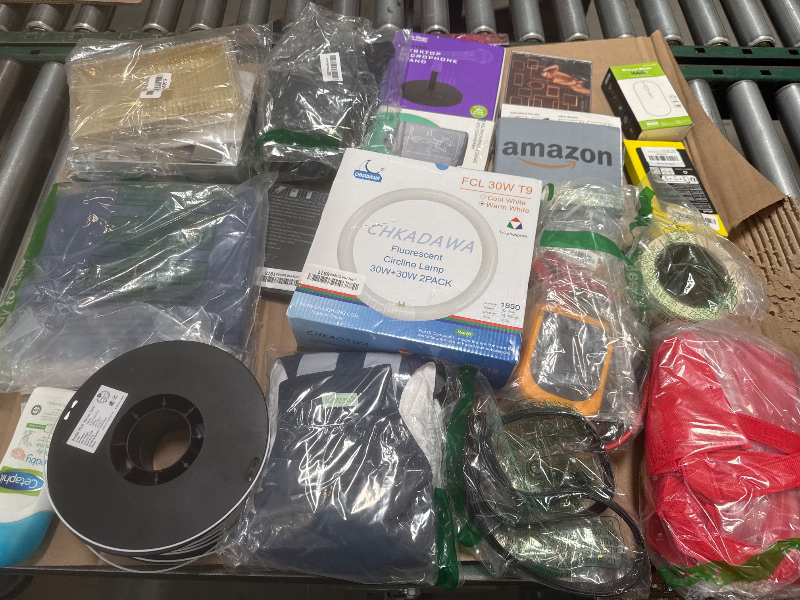 Photo 1 of Box Lot of Miscellaneous Items/Final Sale