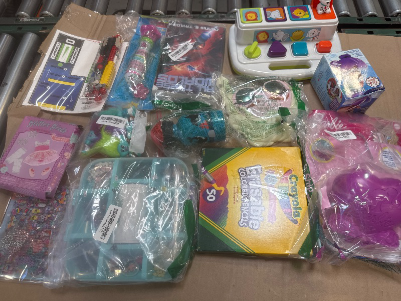 Photo 1 of Box Lot of Miscellaneous Toys/Games//Final Sale 