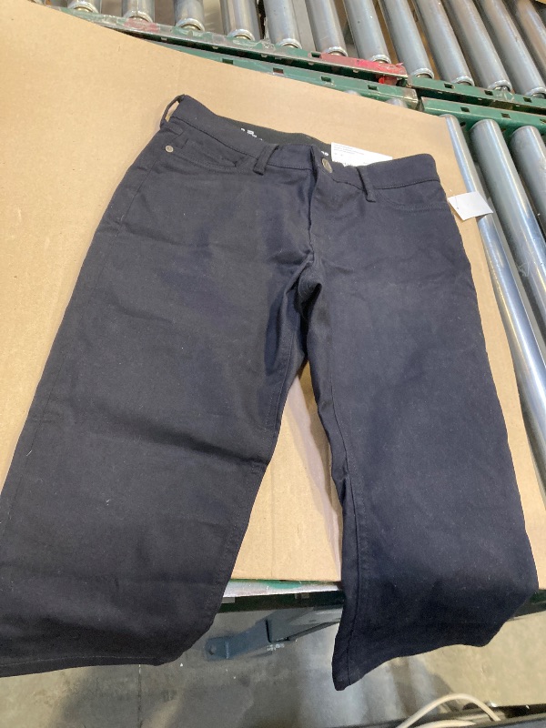 Photo 1 of Liz Claiborne Sara Womens Mid Rise Capri Pants size 6P 