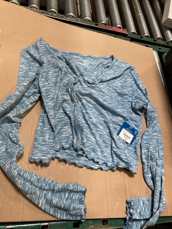 Photo 1 of Arizona Womens V Neck Long Sleeve Crop Top Juniors, Xx-large, Blue
