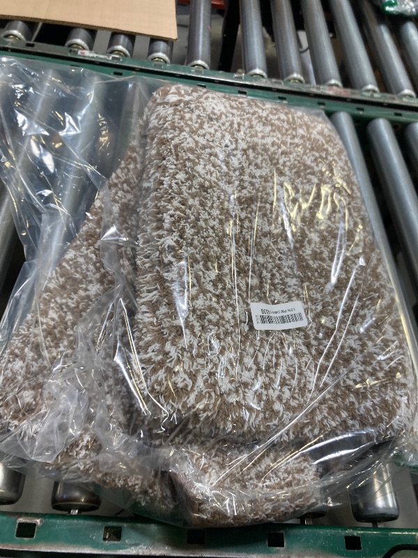Photo 1 of Yimobra Bathroom Rugs Non Slip Washable 36x24, Ultra Soft and Water Absorbent Bath Mats, Plush Fluffy Shower Mat Outside, Luxury Microfiber Thick Matts for Bathroom Floor/Tub, Light Brown and White