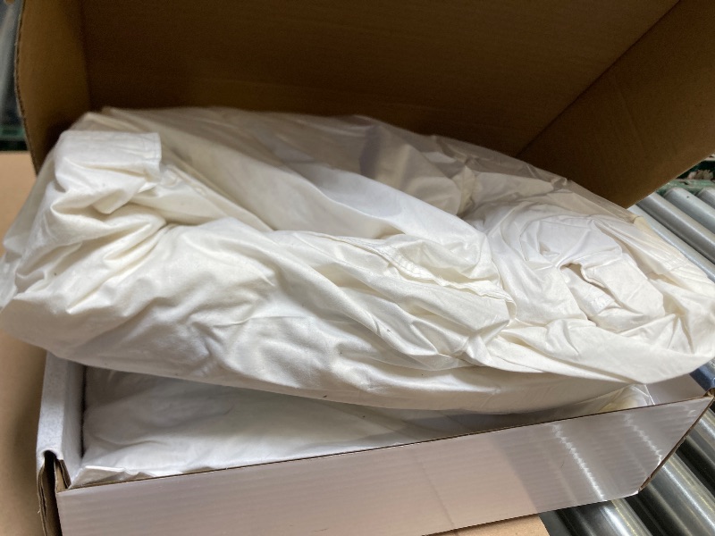 Photo 1 of Shilucheng Goose Down Pillows Queen Size, 900+ Fill Power 100% Cotton Shell 600 Thread Count Down Pillow,at Least 80% Down Filled Comfortable Hotel Pillows Relieve Neck Pressure