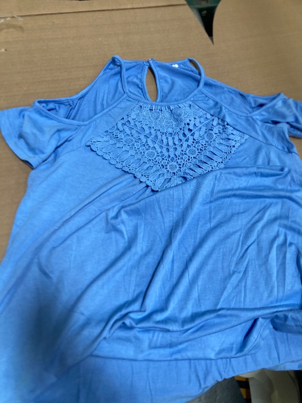 Photo 1 of Size L--Women Blouse