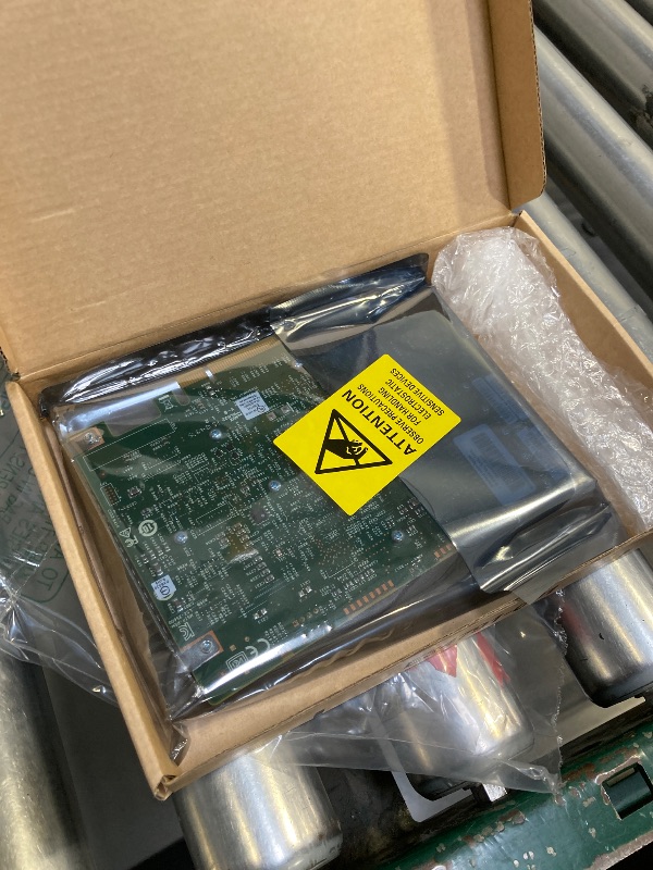 Photo 1 of LSI SAS 9300-16I 12GB/S SATA+SAS HBA Host Bus Adapter Card 03-25600-01B LSI00447