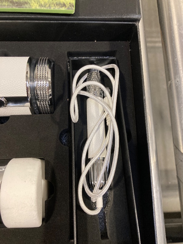 Photo 1 of L'UGX Professional Nail Drill, Waterproof 35000RPM Brushless Nail Drill Machine, Rechargeable Nail Efile for Acrylic Gel Nails, Low Noise and Low Vibration, White