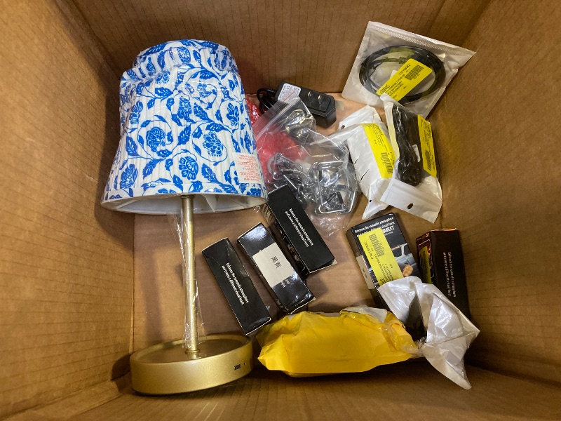 Photo 1 of BOX LOT OF ASSORTED MERCHANDISE