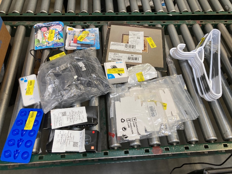 Photo 1 of BOX LOT OF ASSORTED MERCHANDISE