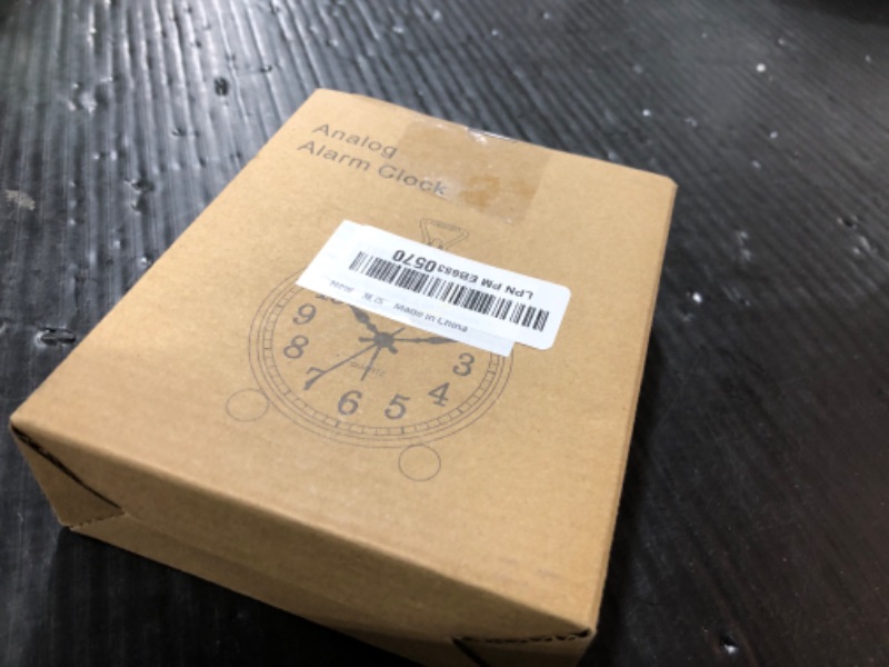 Photo 1 of Vintage Retro Analog Alarm Clock, 4 inch Super Silent Non Ticking Small Clock with Night Light, Battery Operated, Simply Design, for Living Room, Bedroom, Bedside, Desk, Gift Clock (Arabic)