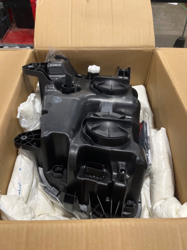 Photo 1 of Sterlix Black Headlights Fits Kenworth T880 2014-2023 Headlights Assembly Lamps for Kenworth T880 Replacement Passenger Right Side T880 Semi Truck Accessories (RH)