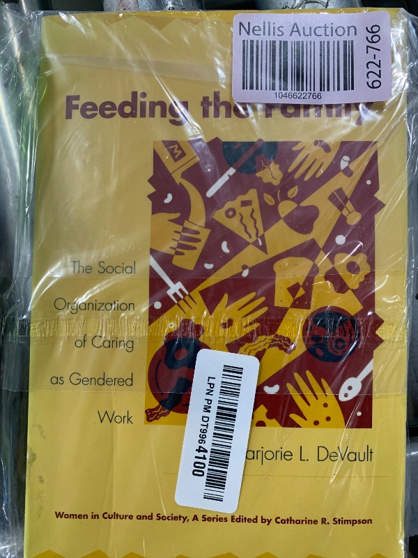 Photo 1 of Feeding the Family: The Social Organization of Caring as Gendered Work (Women in Culture and Society)
