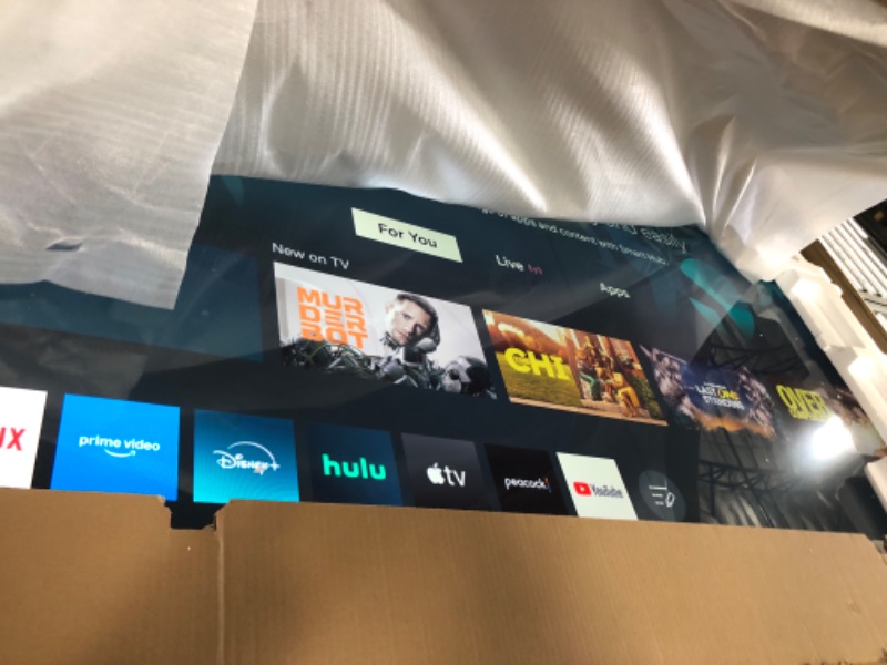 Photo 1 of SAMSUNG 70-Inch Class Crystal UHD 4K DU7200 Series HDR Smart TV w/Object Tracking Sound Lite, PurColor, Motion Xcelerator, Mega Contrast, Q-Symphony (UN70DU7200, 2024 Model)