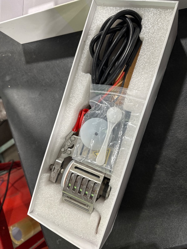 Photo 1 of Durable Oxalic Acid 12V Vaporizer MITE Treatment for Beehive, Upgraded Oxalic Acid Beehive Equipment for Varroa Mite, Heat Insulation, Constant Temperature Heating, No Clogging Tubes, No Residue