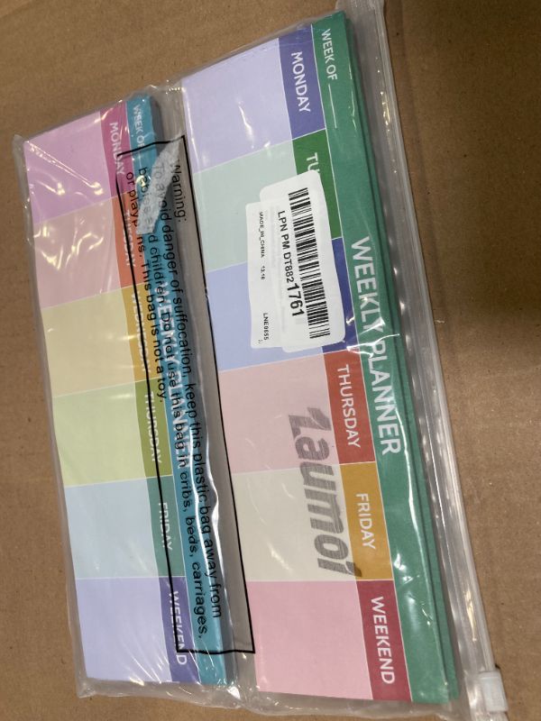 Photo 1 of 200 Sheets Weekly Planner Notepad Tear off 2.8 x 9.5 Inch Weekly Calendar Pad to Do List Notepad Adhesive Horizontal Schedule Sticky Pad for Planner Reminder Office School(Colorful)