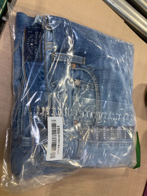 Photo 1 of Lucky Brand Men's 329 Classic Straight Fit Jean, Anton, 34Wx30L