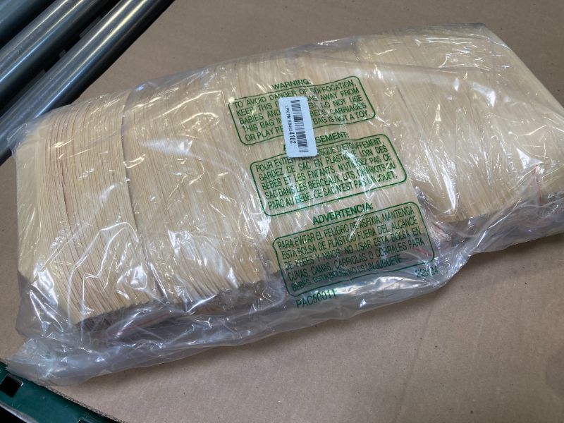 Photo 1 of Suwodpak 300-Pack Wooden Disposable Plates 8 IN Boat Plates Food Trays Disposable Dessert Plates Disposable Food Boats for Party Weddings Picnic (Actual Size Used: 4.72" D x 2.76" W x 0.87" H)