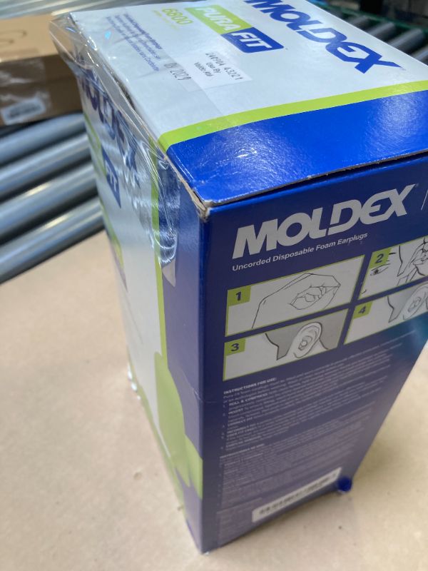 Photo 1 of Moldex Pura-Fit Uncorded Disposable Foam Earplug 6800, NRR 33dB