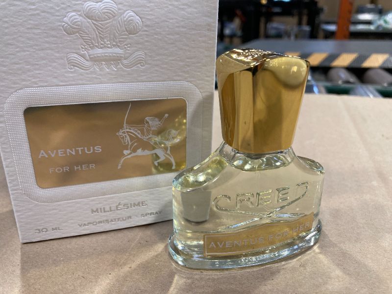 Photo 1 of Creed Aventus For Her, Women's Luxury Perfume, Floral, Crisp, & Citrus Fruit Fragrance, 30 ML
