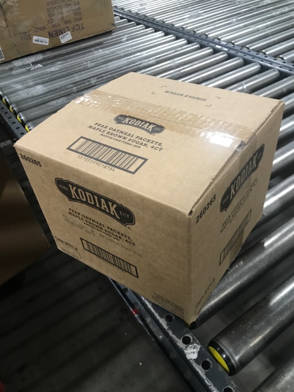 Photo 1 of Kodiak Cakes Peak Instant Oatmeal Packets, Maple Brown Sugar, High Protein,100% Whole Grains, 6 box with 4 packets each (Total of 24 packets) bb 02/10/2026
