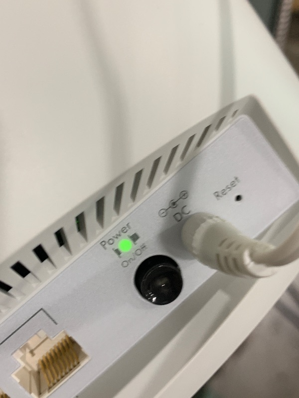 Photo 1 of NETGEAR Orbi Router Whole Home Mesh WiFi System - Tri-band WiFi Router. Up to 2,500sqft of WiFi Coverage, AC3000 (RBR50) (Renewed)