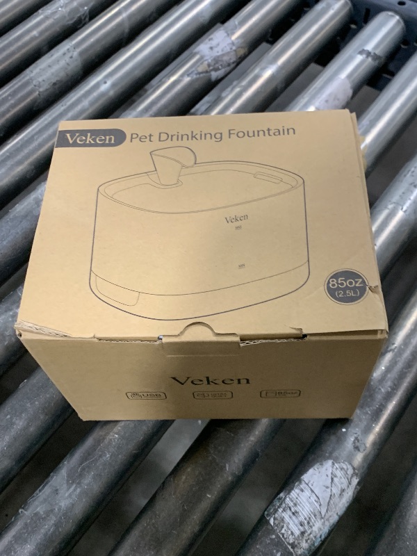Photo 1 of Veken Cat Water Fountain, 84oz/2.5L Automatic Pet Water Fountain Dog Water Dispenser with a Detachable Water Tank, Easy Cleaning for Cats, Dogs (White)